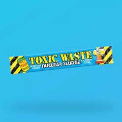   Toxic Waste Nuclear Sludge kék málna ízű rágós cukorka 20g