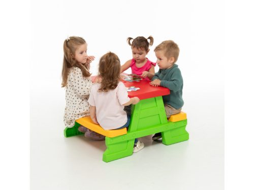 Piknikasztal vegyes színben