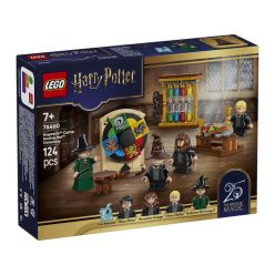  LEGO Harry Potter 76460 Roxfort kastély: a teszlek süveg kiválasztási ceremóniája