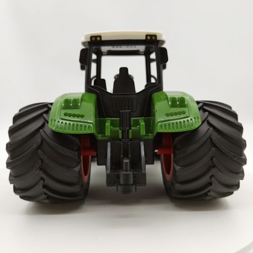1/24 Méretarányú Vasatagkerekű Játék Traktor