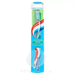 Aquafresh fogkefe In-Between Clean Med.