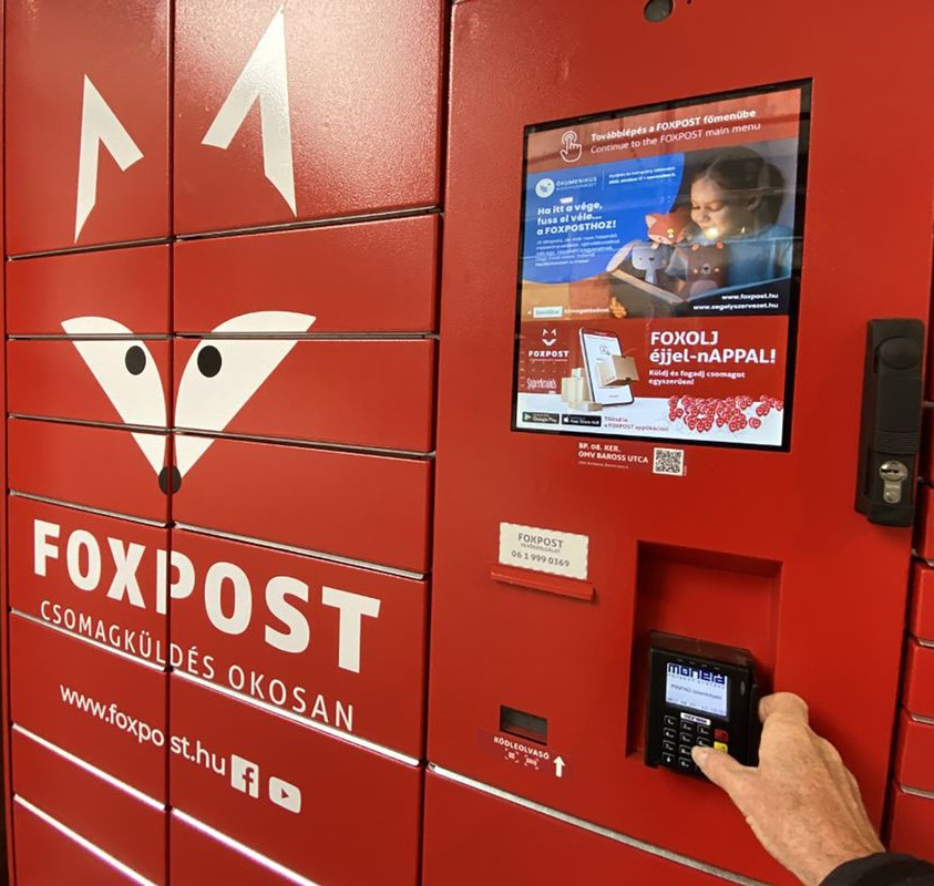 Bankkártyás fizetés FoxPost automatánál